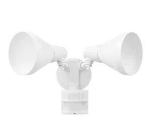 Defiant PAR 180-Degree White Motion Activated Wired 2-Head Security Flood Light - Picture 1 of 10