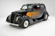 1937 Ford Sedan