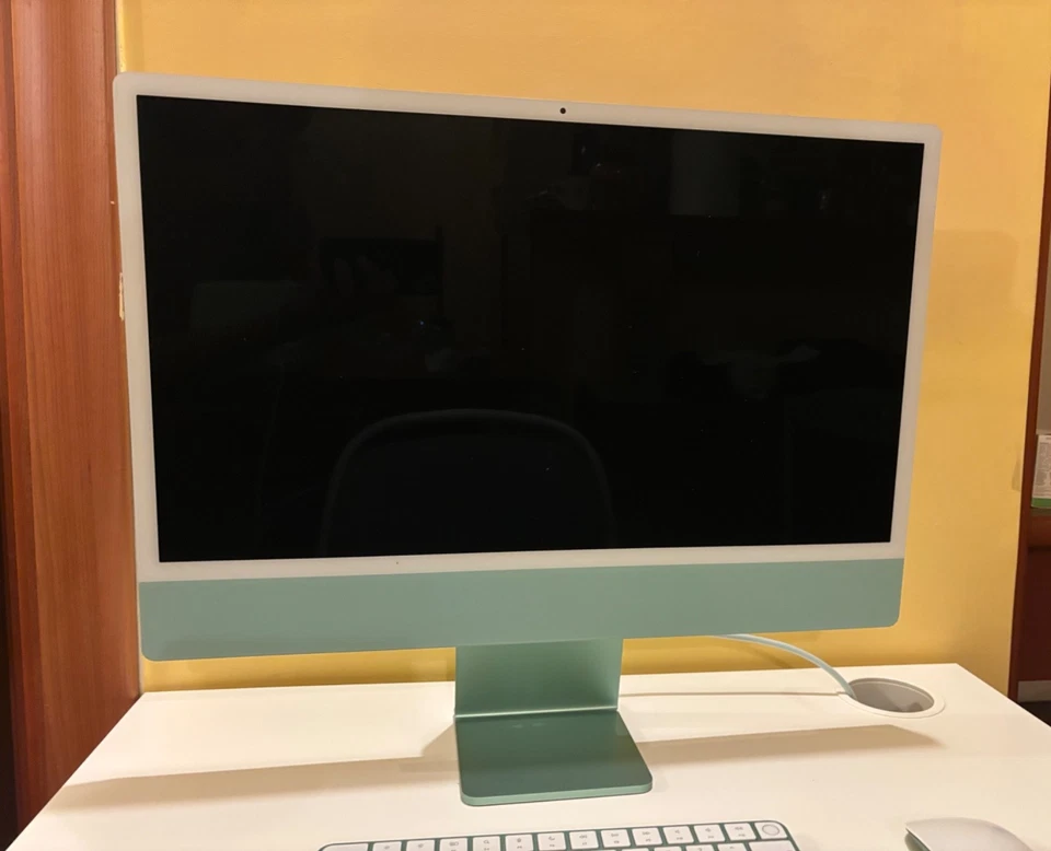 iMac 24" M1 - Immagine 1 di 4