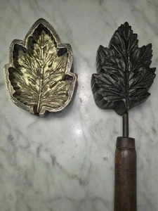 Antikes Gusseisen & Messing Ahornblatt Prägestempel Set mit Griff - Leder... - Bild 1 von 10
