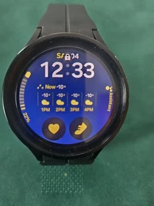 Samsung Galaxy Watch 5 Pro 45 mm - Photo 1 sur 2