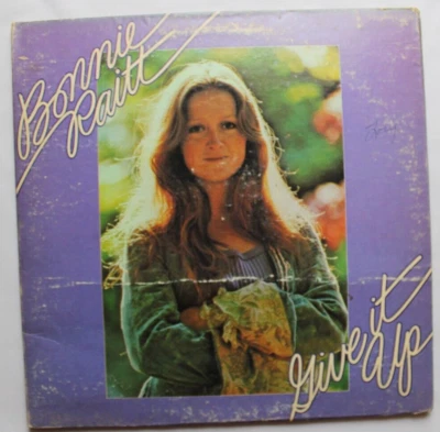 BONNIE RAITT GIVE IT UP LP 12" VINYL RECORD VG GATEFOLD WARNER BROS Foto 1 de 4