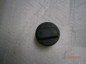 HOLDEN VL VN VP VQ VG VR VS VT VU VX VY VZ COMMODORE & WH W FUEL CAP NEW GENUINE - Picture 1 of 2