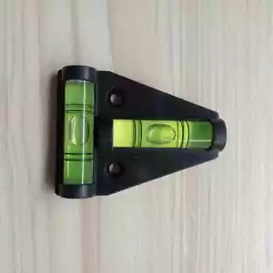 LIVELLA A BOLLA TRIANGOLARE DI PRECISIONE VERDE A T - Bild 1 von 3