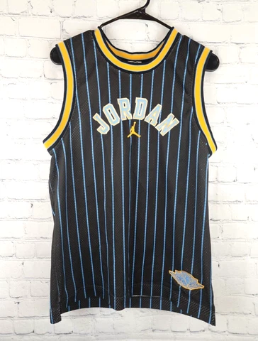 Air Jordan Carmelo Anthony #15 Boys Youth Size Large Jersey Pinstripe Sewn Cover