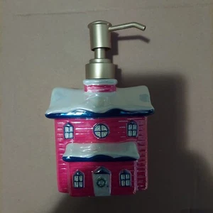 Weihnachtsmannhaus Seifenspender - Bild 1 von 3