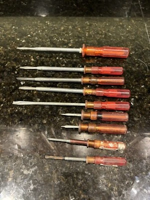 9 vintage Quick Wedge screwdrivers - Image 1 of 4