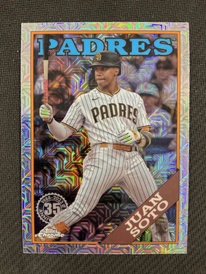 2023 Topps Update #T88CU-69 Juan Soto 35th Anniversary Chrome San Diego Padres - Image 1 of 2