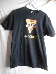 Black Pizza Sunglasses Stay Cheesy Tee T-Shirt Short Sleeve cotton Sz M Unisex - Picture 1 of 5