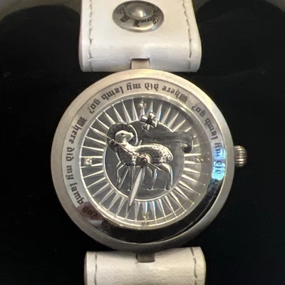 L.A.M.B. Наручные часы серебристого тона, белая лента, куда пошел мой ягненок - Изображение 1 из 4