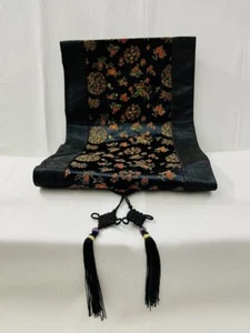 EUC japanische Seide Tischläufer schwarz mit Stickerei, ca. 72" lang, 12" breit - Bild 1 von 5