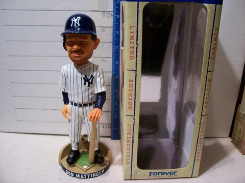2003 FOREVER COOPERSTOWN COLLECTION DON MATTINGLY N.Y. YANKEES BOBBLEHEAD MINT Cover