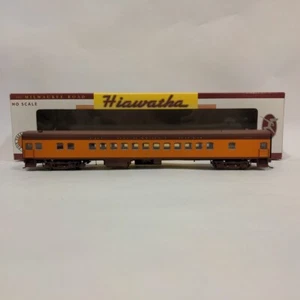 HO Fox Valley Models Milwaukee Road Coach Passenger Car Hiawatha MILW 4404 - Picture 1 of 9