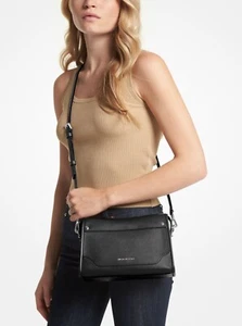 NUEVO CON ETIQUETAS MICHAEL KORS Harrison Bolso bandolera grande de cuero negro dorado herrajes - Imagen 1 de 3
