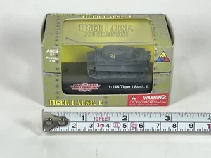 1:144 Classic Armor TIGER I AUSF. E WWII German Tank In Display Box - Picture 1 of 5