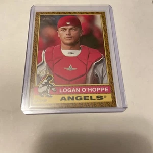 Topps Heritage 2025: Logan O'hoppe [Color del año] #11 35/76 - Imagen 1 de 2