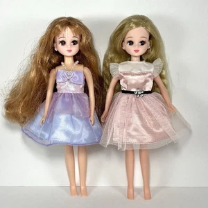 Takara Tomy Licca-Chan Puppe 2er Set rosa und lila Kleider - LESEN - Bild 1 von 12