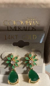 NACHLASS 70er Jahre Blumen Design Smaragd und Lab Created Diamant Ohrhänger. - Bild 1 von 1
