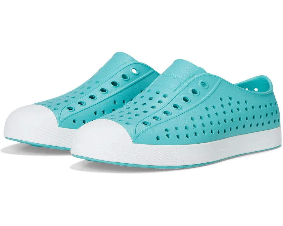 Zapatos Nativos Jefferson Hortensia Azul/Cáscara Blanco Talla J5 Nuevos en Caja Foto 1 de 4