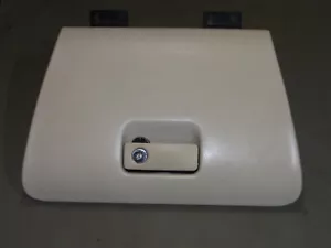 original 1998 Jaguar xj8 passenger side compartment glovebox & key lock cylinder - Picture 1 of 10