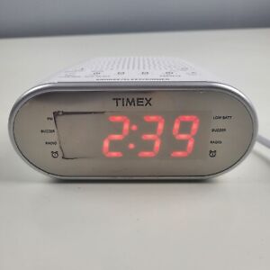 Timex IT2312 White AM/FM Dual Alarm Clock Radio Digital Red LED Display