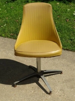 1960s ChromCraft Dinette Yellow Vinyl Swivel Chair * AS IS - Image 1 of 4
