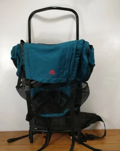 "Mochila vintage EMS Eastern Mountain Sports verde marco externo 15x36" - Imagen 1 de 12