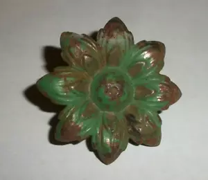 Antike Metall Gardinennadel Blumenmuster bemalt grün Wandnadel - Bild 1 von 3