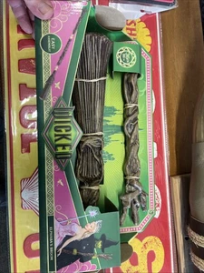 Wicked Elphaba's Broom - Bild 1 von 2