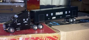 Kitbash 1/64Kenworth T200 Mobile Command NYPD ESU NEW YORK POLICE DEPARTMENT - Picture 1 of 24