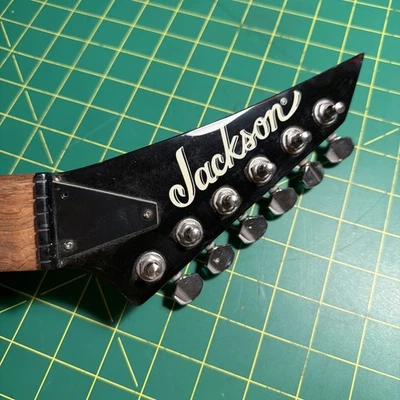 Cuello de guitarra eléctrica Jackson Japan Performer 22 trastes reverso de palo de rosa con afinadores Foto 1 de 4