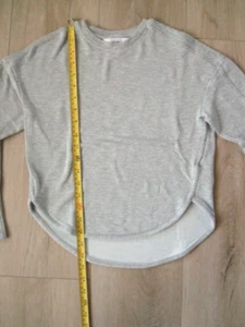 Athleta Girls Size M 8-10 Gray Pullover Sweatshirt Long Sleeve - Picture 1 of 9
