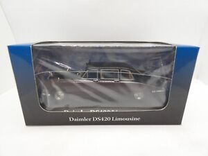 Daimler DS420 Limousine Queen Mum 1970 1/43 Norev Voitures de chefs d'état