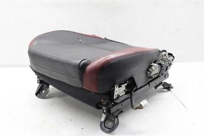 Subaru WRX STI 2015-2019 asiento delantero izquierdo inferior 15-19 Foto 1 de 4