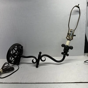 Vtg MCM Colonial Black Cast Metal Articulated Hanging Wall Sconce Lamp Light - Picture 1 of 11