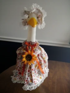 Goose clothes outfit - Fall assorted items w/bonnet for lg 24-27" goose - Picture 1 of 4