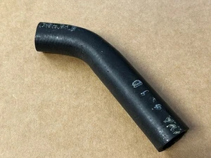 Manguera de radiador inferior derecha Aprilia Tuareg 125 RX 125 AP8120534 - Imagen 1 de 4