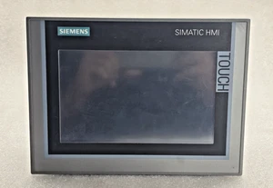 Siemens 6AV2 124-0GC01-0AX0 SIMATIC HMI Comfort Panel TP700 Comfort - Used - Picture 1 of 7