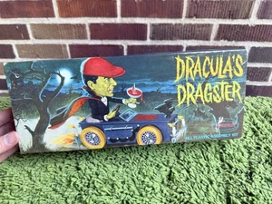 VINTAGE MODEL KIT 1964 DRACULA’S DRAGSTER Monster - NUR BOX Kar Kulture - Bild 1 von 17