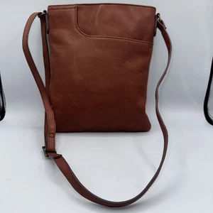 Margot | Cartera Bandolera de Cuero Suave Marrón | Minimalista Boho Clásico - Imagen 1 de 12