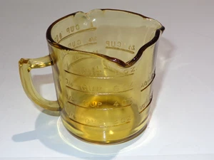 Vintage Hazel Atlas Amber Topez gelbes Glas 8 Oz Messbecher mit 3 Ausgießern - Bild 1 von 4