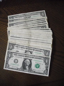 Lot of 52 Rare US Star Note $1 Dollar Bills - Circulated, Series 2017a - Picture 1 of 1