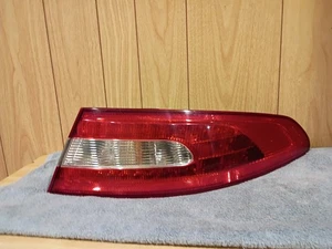 2009-2011 Jaguar XF Tail light Assembly right passenger side genuine Oem nice - Picture 1 of 7