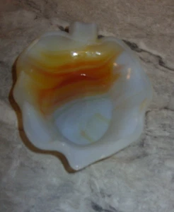 Akro Agate Glass Orange and White Swirl Leaf Shaped Trinket Dish Ash Tray VGC - Picture 1 of 5