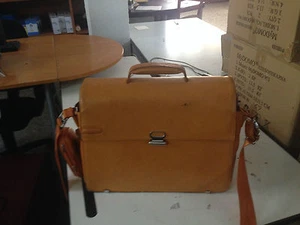 Piquadro BORSA TRACOLLA ARANCIONE USATA POCHISSIME #Back2eBay - Foto 1 di 8