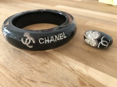 Chanel set. Bracelet And Ring. Resin And Rhinestone. DC clover. Rare. Vintage. - Image 1 of 4