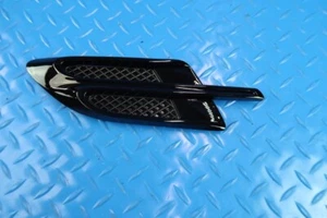 Bentley Bentayga black left fender air vent grill 1pc #12294 - Picture 1 of 3