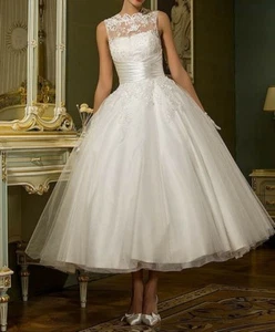 Vintage wadenlang Ballkleid Tüll Brautkleid Spitze Applikation Brautkleider 2019 - Bild 1 von 4