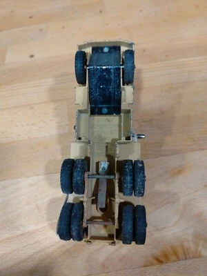 Dinky Supertoys GBO Berliet Echelle 1:43 Camion Petrolier Sharien Miniature -... - Photo 1/3