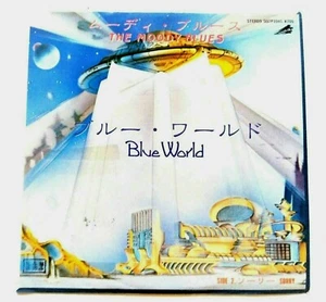 MOODY BLUES Japanese Promotional Blue World b/w Sorry 7" Vinyl Picture Sleeve - Foto 1 di 12